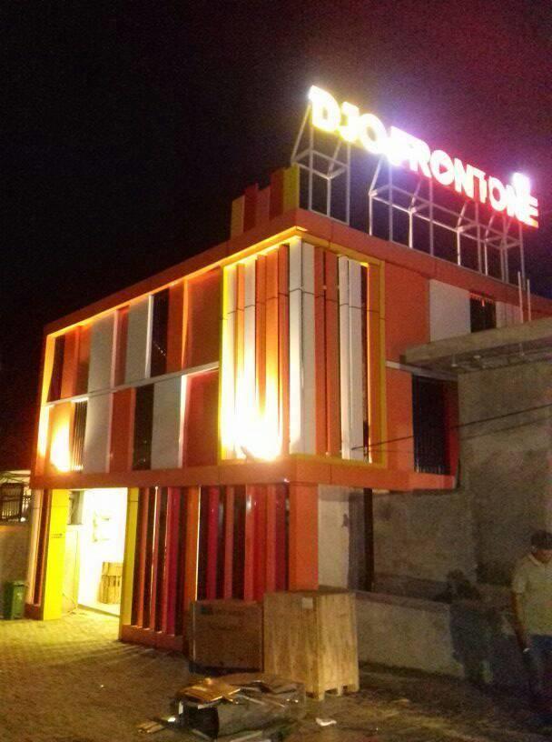 Djo Front One Inn Μπενγκουλού Εξωτερικό φωτογραφία